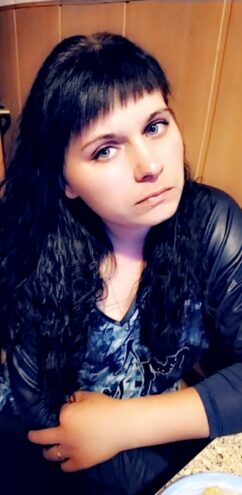 Людмила Константинова: За счет бесплатной выдачи школьной формы каждая многодетная семья экономит десятки тысяч рублей Людмила Константинова: За счет бесплатной выдачи школьной формы каждая многодетная семья экономит десятки тысяч рублей