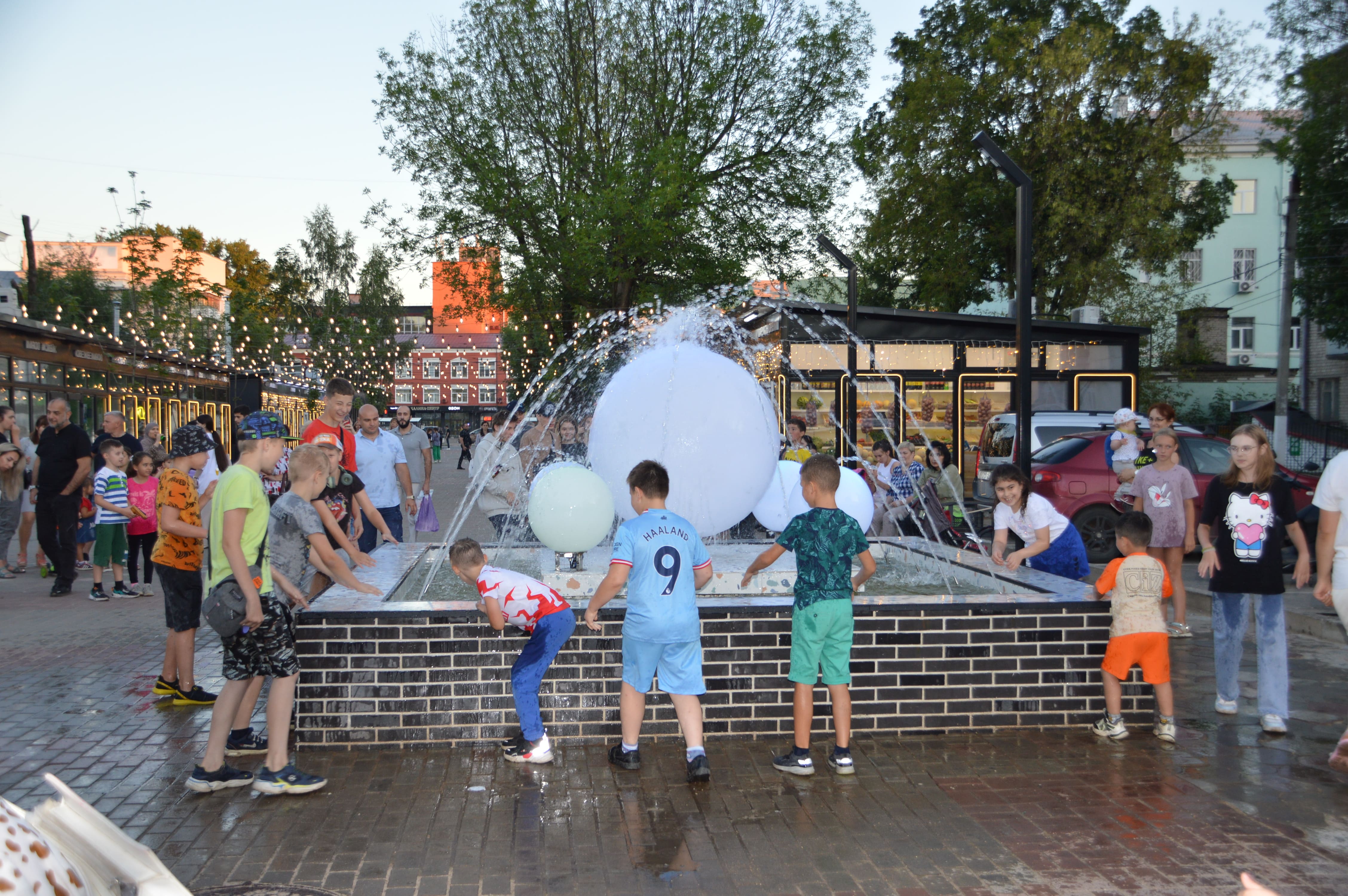 В Твери на бульваре Ногина открылся фонтан