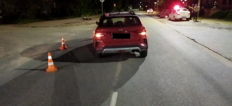 В Твери мотоциклист столкнулся с попутным автомобилем В Твери мотоциклист столкнулся с попутным автомобилем