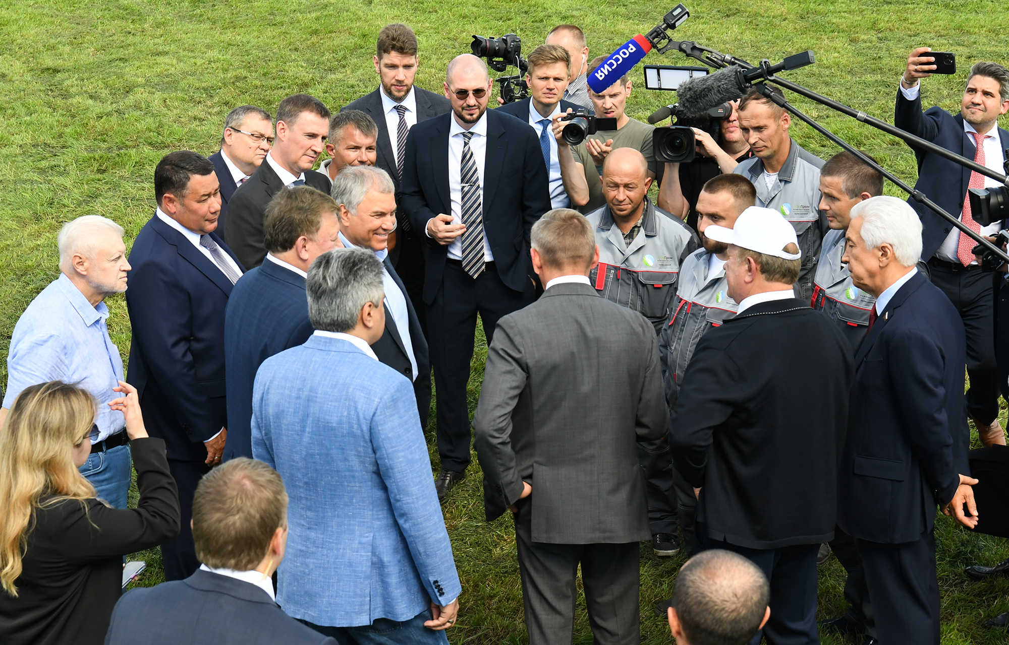 Вячеслав Володин, Дмитрий Патрушев и Игорь Руденя посетили предприятия ГК «АгроПромкомплектация» в Тверской области