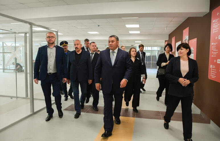 Игорь Руденя: программа модернизации школ позволила дать новую жизнь учреждениям образования Тверской области Игорь Руденя: программа модернизации школ позволила дать новую жизнь учреждениям образования Тверской области