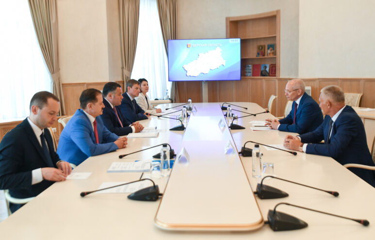 Игорь Руденя обсудил с Рустэмом Мардановым ключевые направления сотрудничества Игорь Руденя обсудил с Рустэмом Мардановым ключевые направления сотрудничества