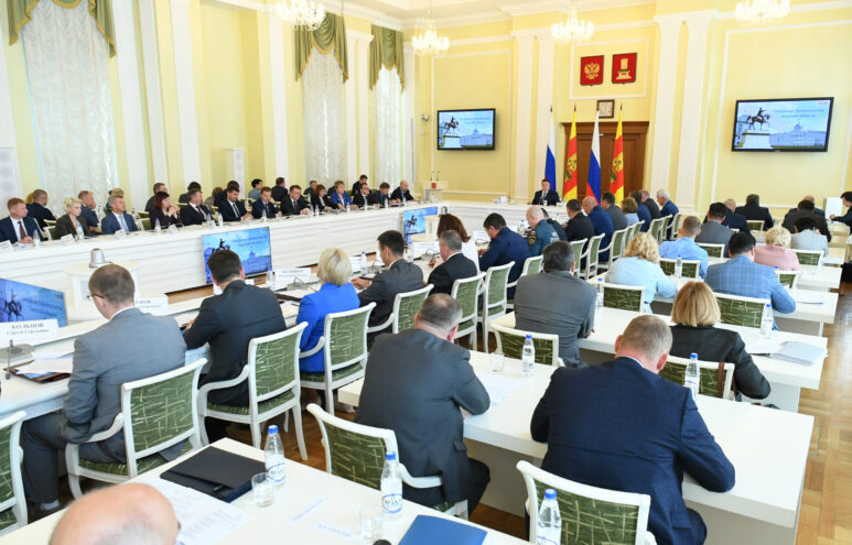 В Тверской области утвердили размер ежемесячных и ежегодных выплат для студентов-медиков на целевом обучении