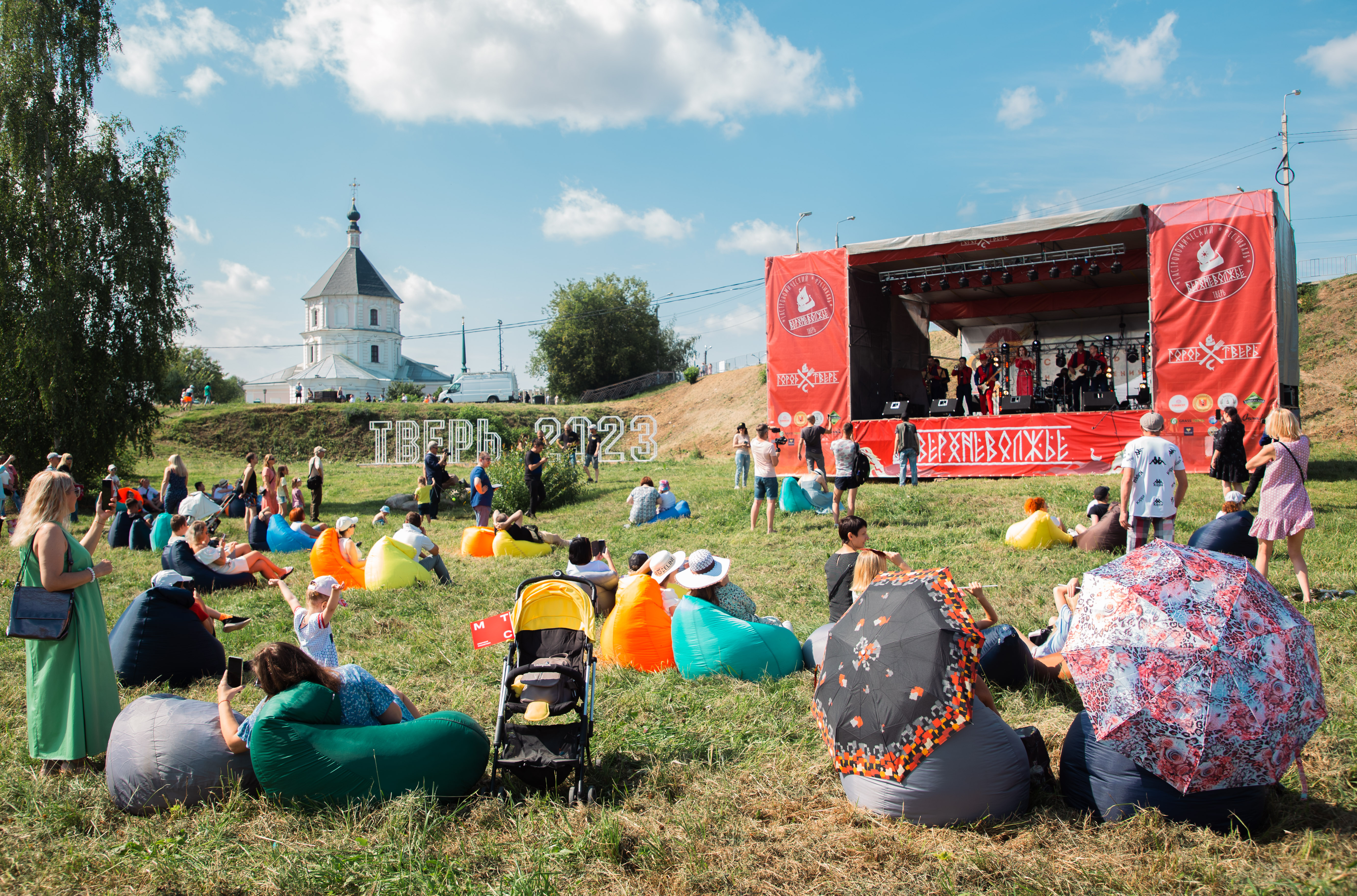 Квест-окрошка и Карина Кокс: Чем запомнился гастрономический фестиваль "Верхневолжье"