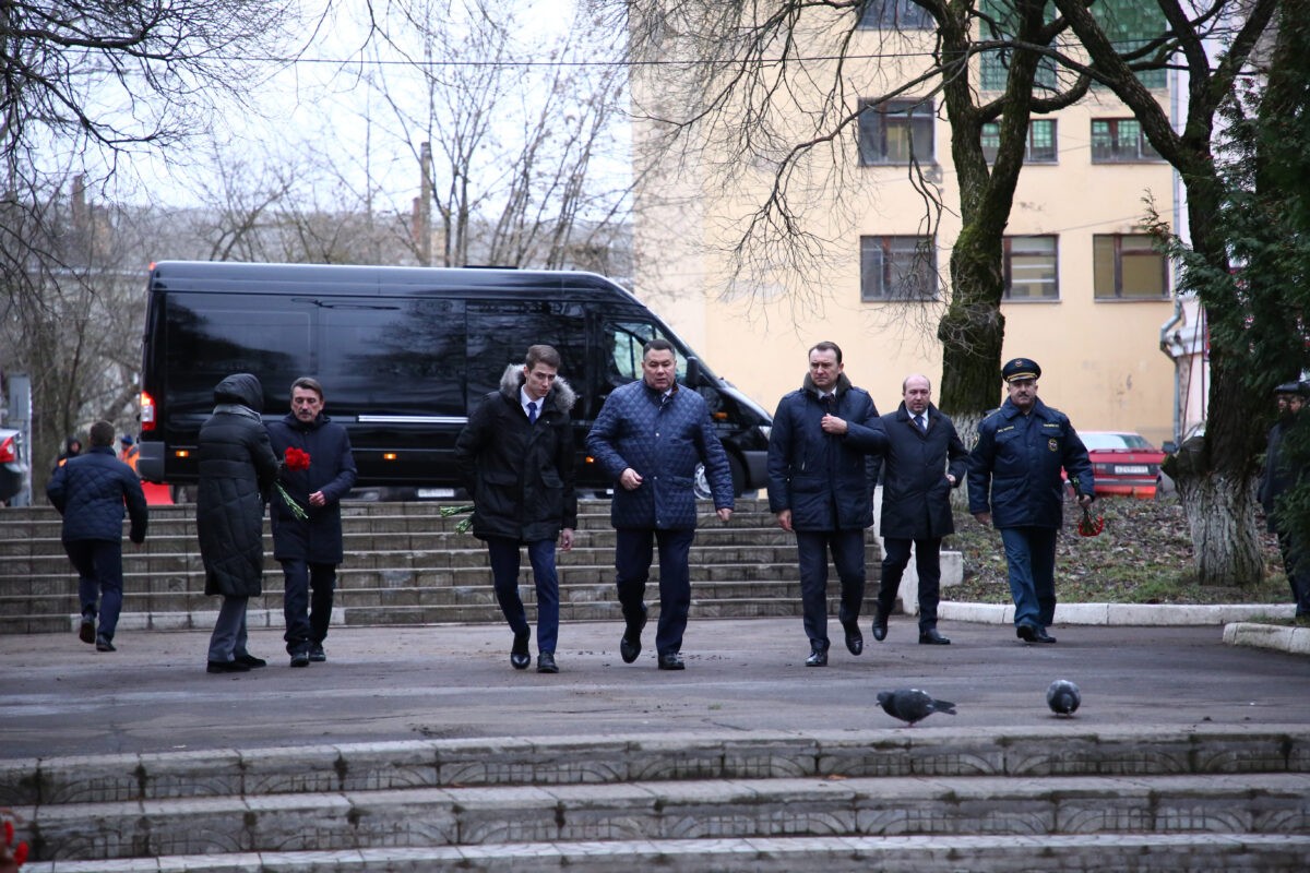 В Тверской области в сжатые сроки отремонтируют главную улицу города Вышний Волочек В Тверской области в сжатые сроки отремонтируют главную улицу города Вышний Волочек
