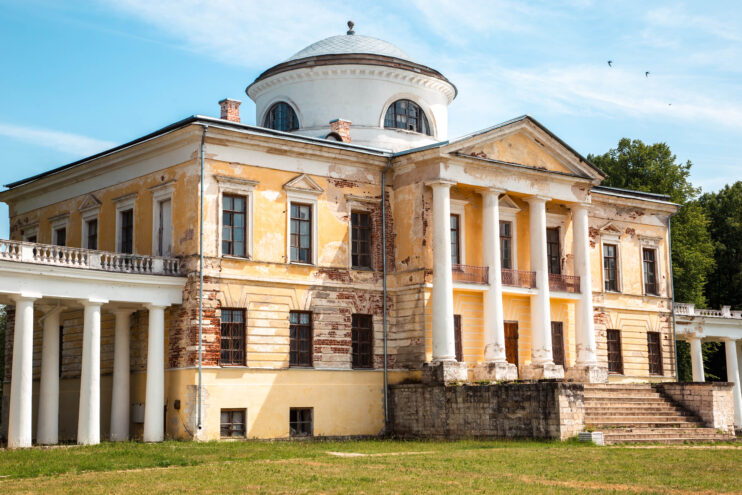 Усадьба "Знаменское-Раек" приглашает увидеть настоящее флористическое чудо