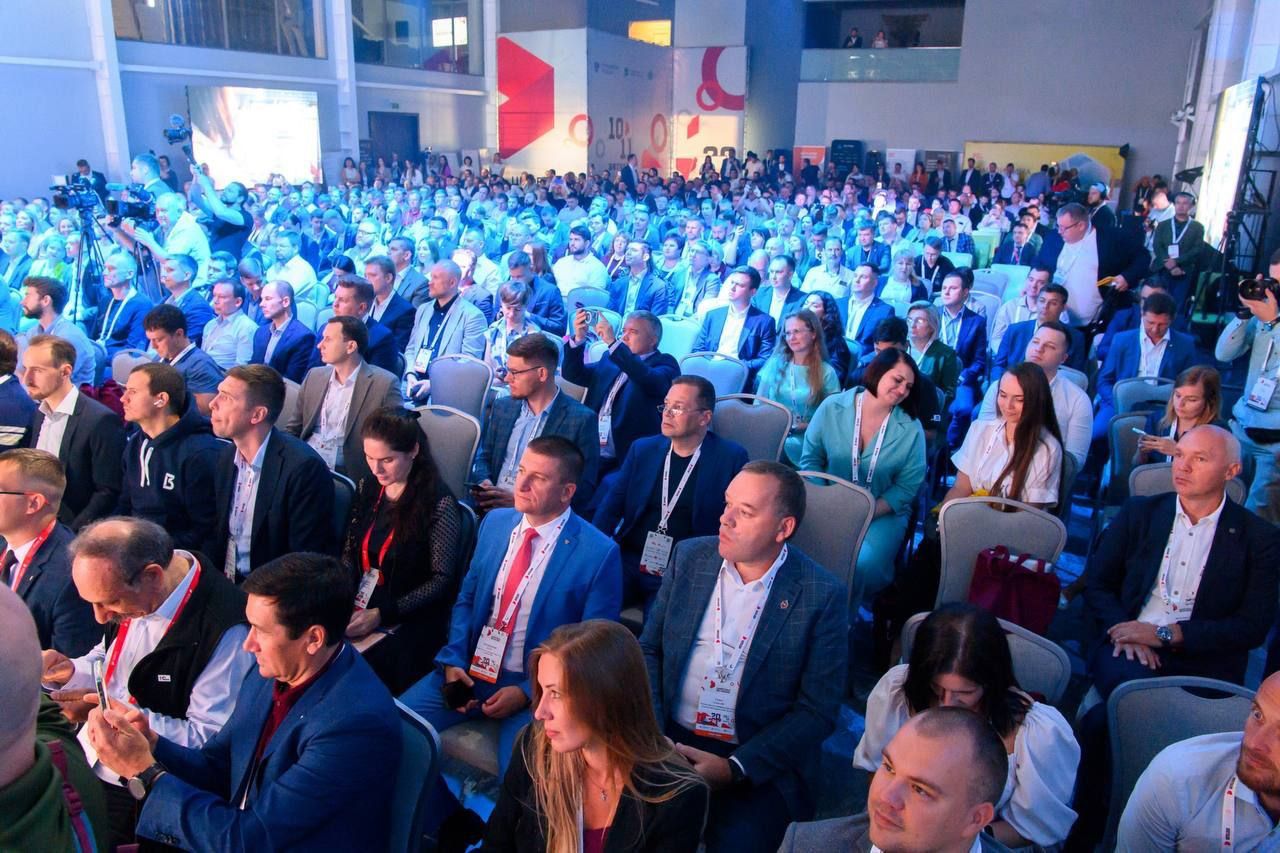 Сбер активно участвует в развитии цифровых технологий в России