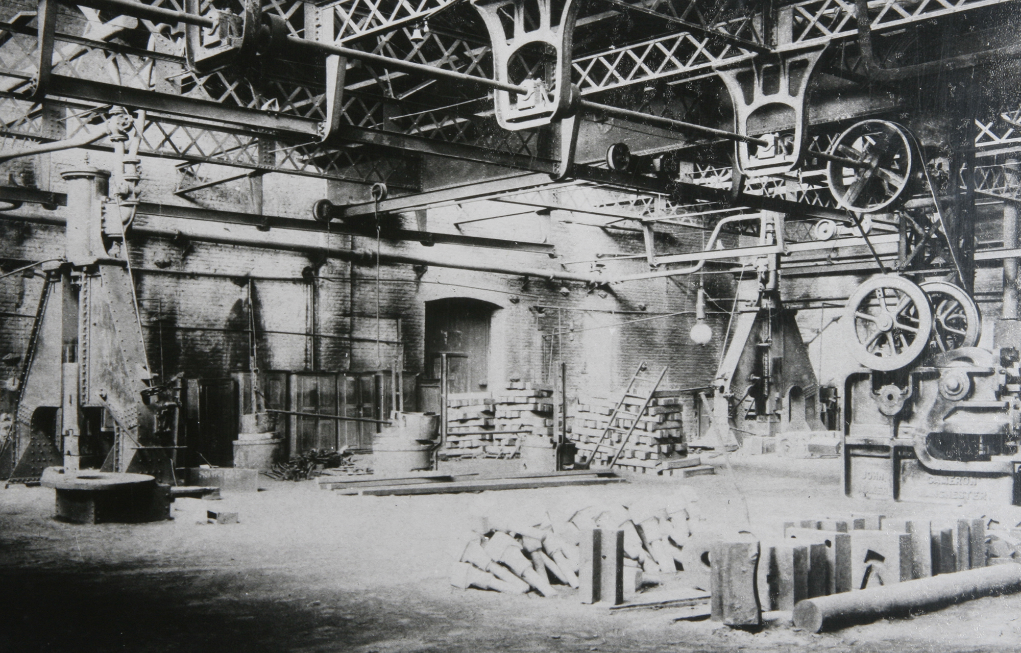 Игорь Руденя поздравил сотрудников и ветеранов ТВЗ со 125-летием со дня основания предприятия