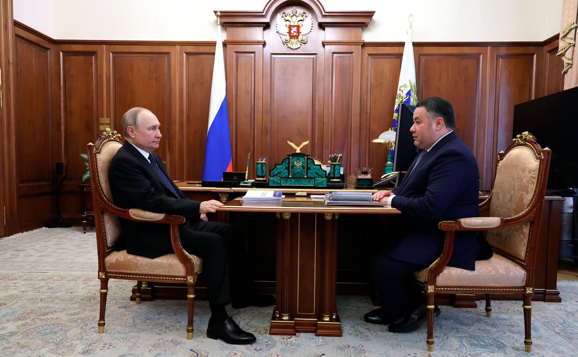 Газификация, строительство больниц и экономика: Итоги рабочей встречи Владимира Путина и Игоря Рудени Газификация, строительство больниц и экономика: Итоги рабочей встречи Владимира Путина и Игоря Рудени