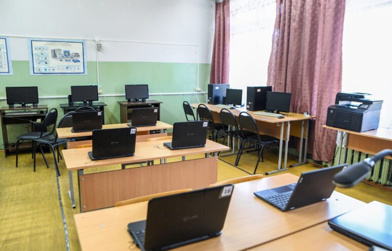 Татьяна Голикова и Игорь Руденя оценили готовность Старицкого колледжа к новому учебному году