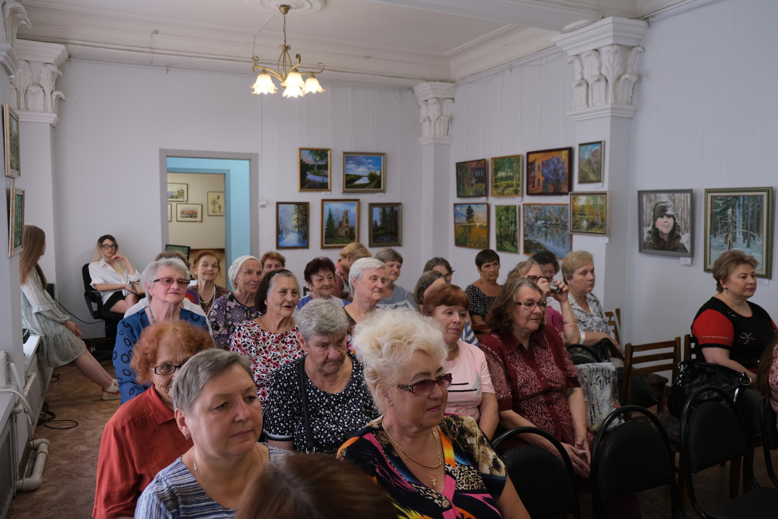 В городе Нелидово прошла встреча с фольклористом Николаем Боярских