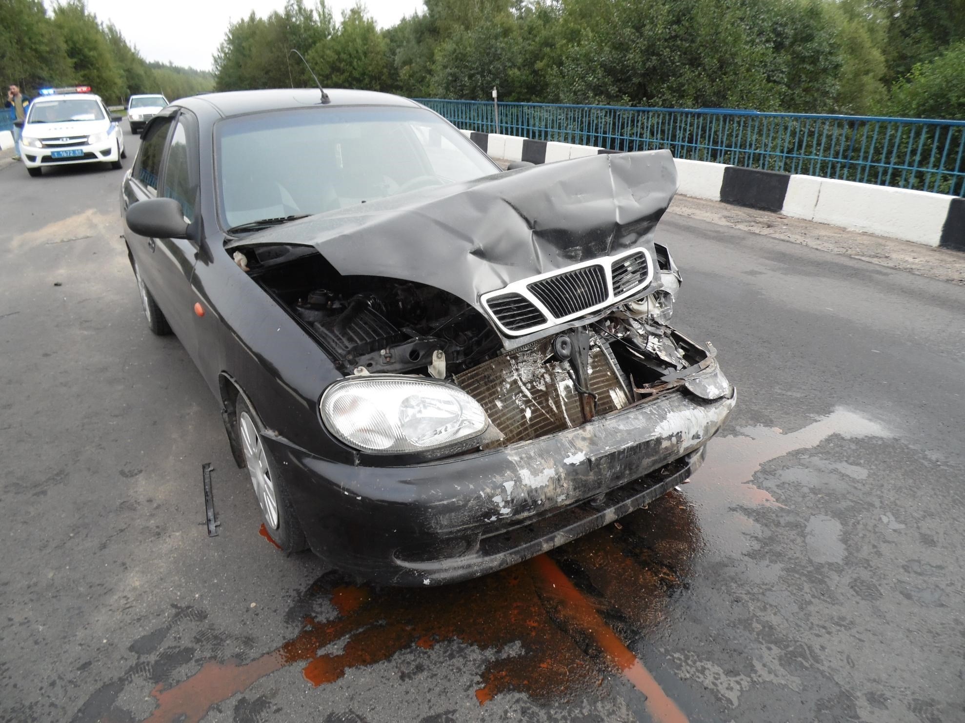 В Тверской области пассажир получил травмы в ДТП с двумя иномарками В Тверской области пассажир получил травмы в ДТП с двумя иномарками
