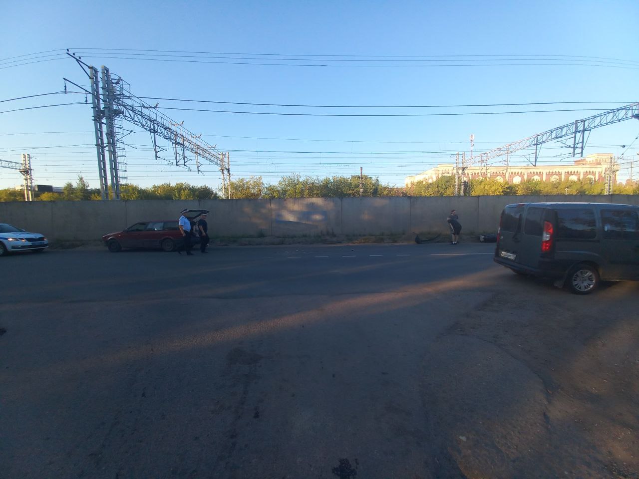 В Твери столкнулись автомобиль и мотоцикл В Твери столкнулись автомобиль и мотоцикл