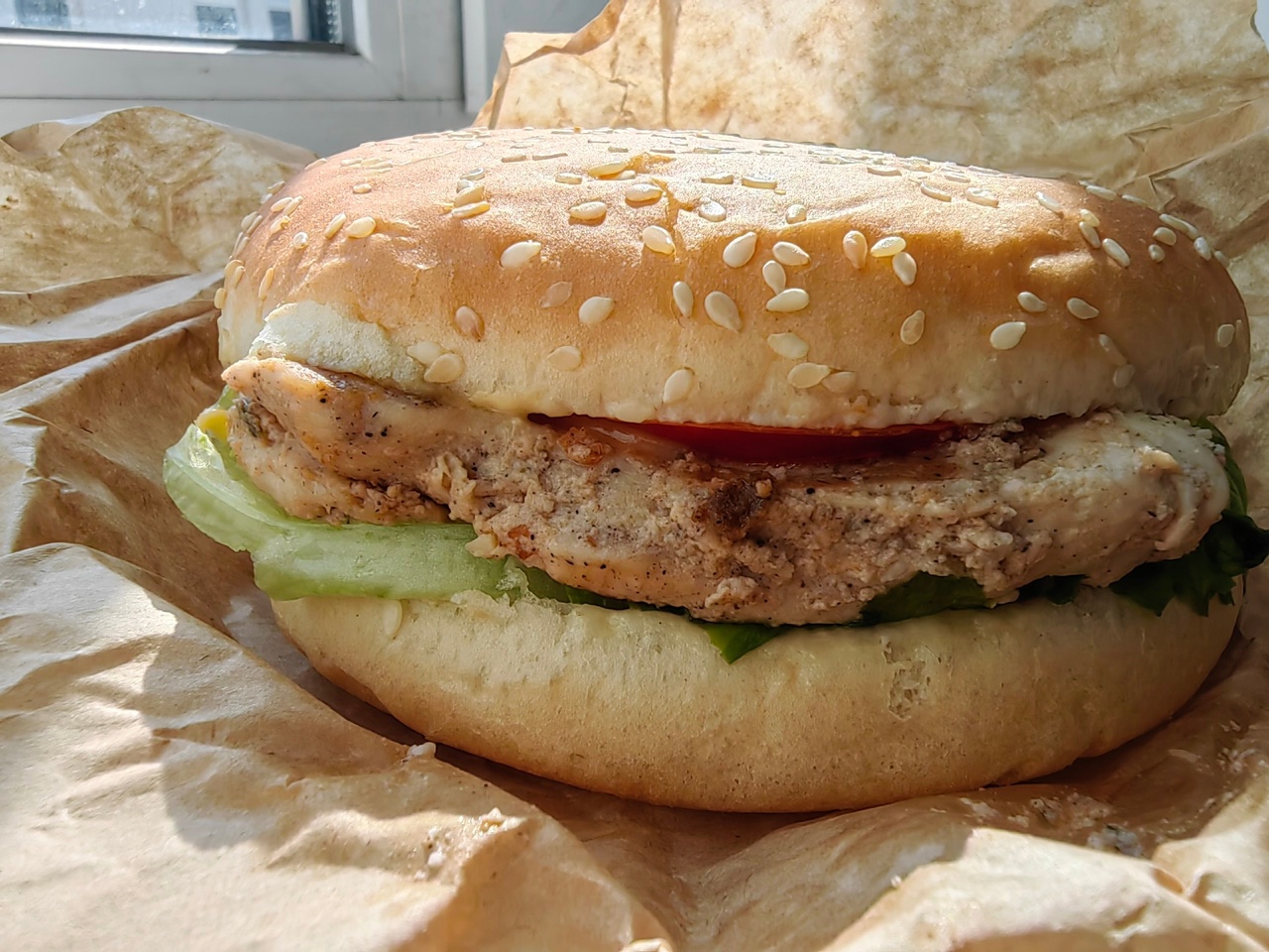 Поели за вас: Микрокреветки и хрустящий рис в доставке Casper