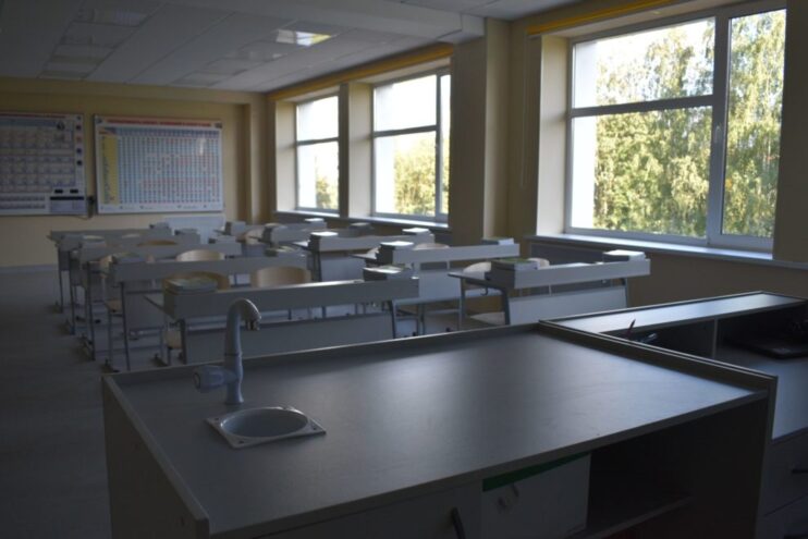 Игорь Руденя рассказал, когда закончатся ремонтные работы в тверской школе № 17 Игорь Руденя рассказал, когда закончатся ремонтные работы в тверской школе № 17