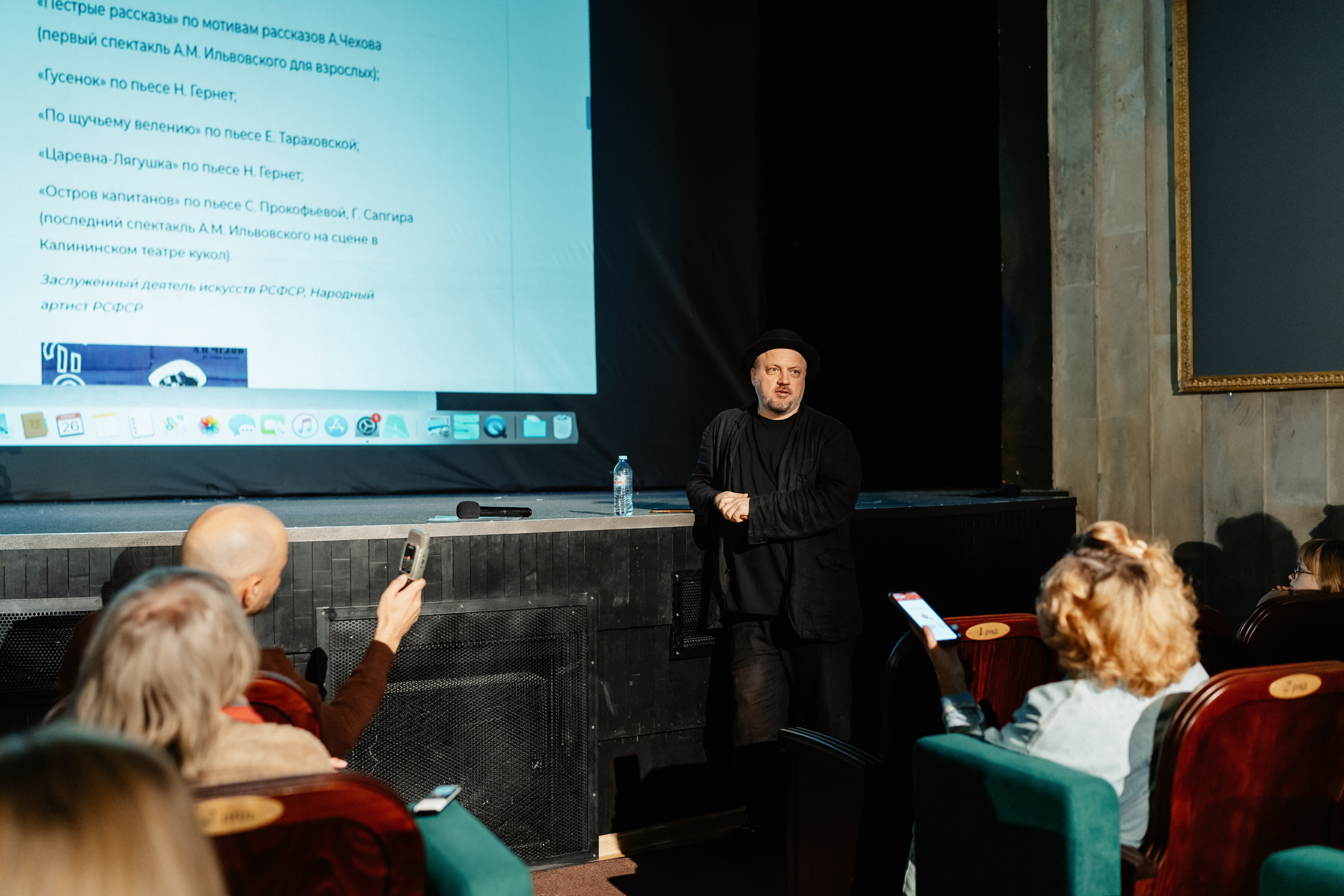 Памятник Ильвовскому, ремонт и творческие встречи: Директор Тверского театра кукол поделился планами на предстоящий год