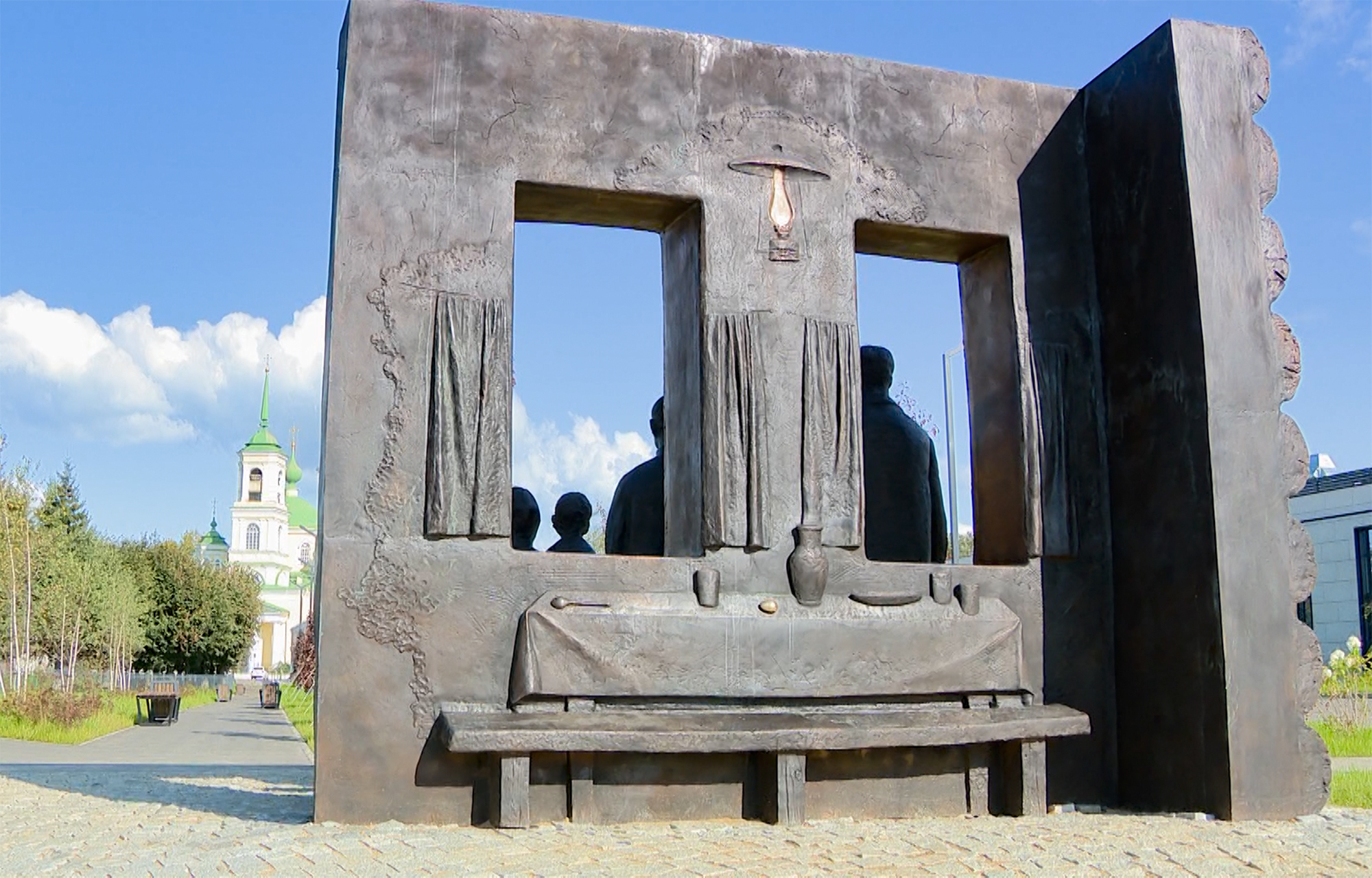 Новый памятник в Тургиново посвятили жизни крестьянских семей Тверской губернии 