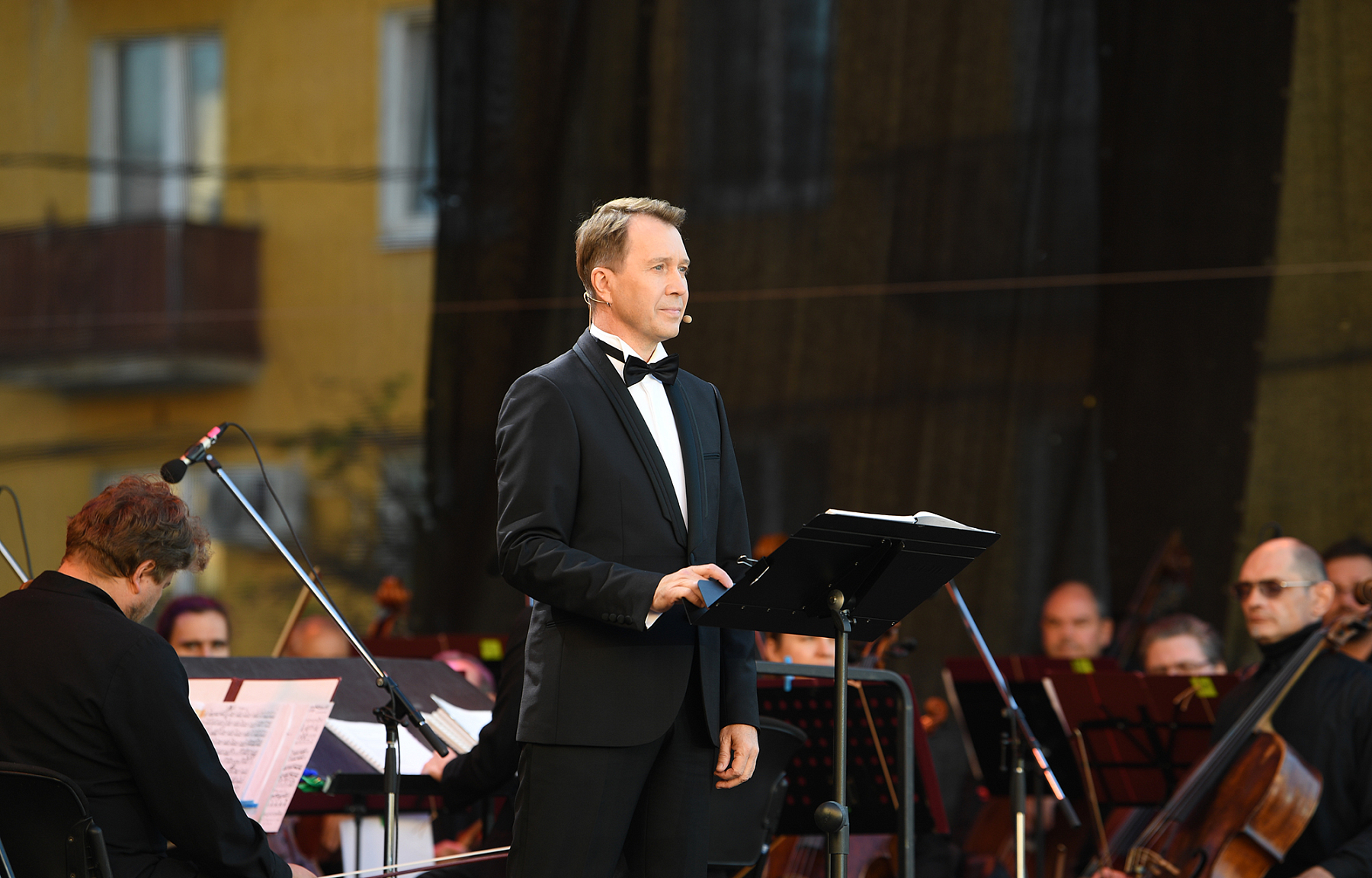 Фестиваль искусств: В Твери под открытым небом прошел концерт оркестра Юрия Башмета