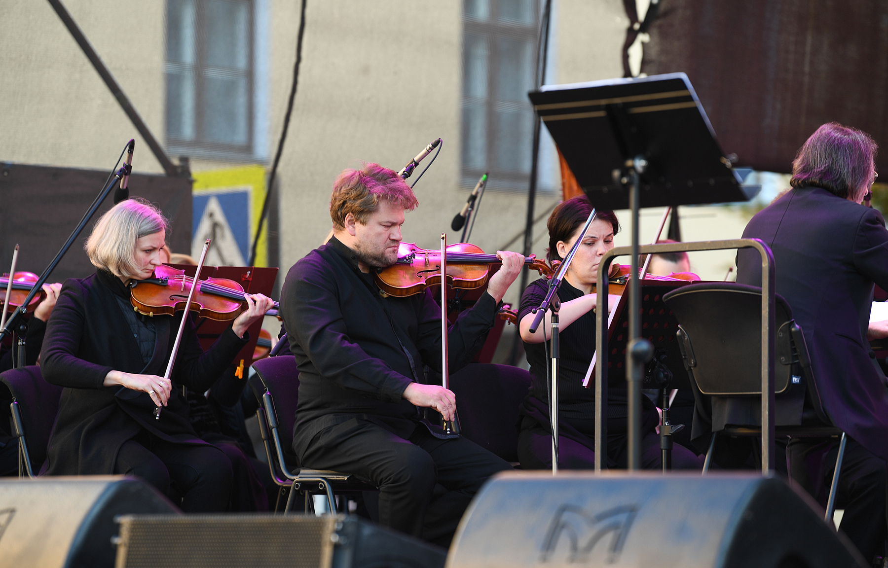 Фестиваль искусств: В Твери под открытым небом прошел концерт оркестра Юрия Башмета