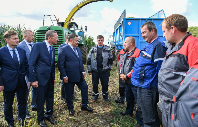 Губернатор Игорь Руденя посетил ЗАО «Калининское», где открыта новая высокотехнологичная ферма