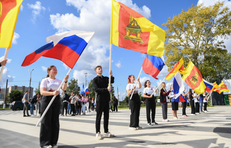 В Твери прошла региональная акция «Молодежь против террора» В Твери прошла региональная акция «Молодежь против террора»