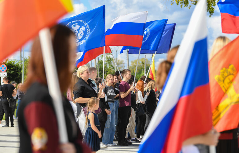 В Твери прошла региональная акция «Молодежь против террора» В Твери прошла региональная акция «Молодежь против террора»