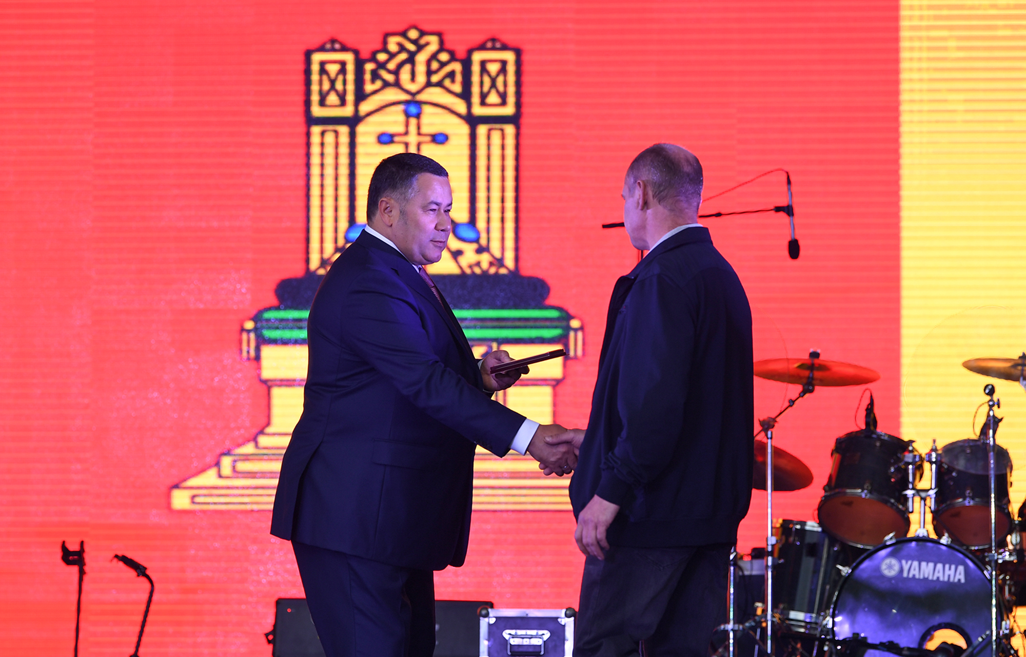 Владимир Путин: 125-летие Тверского вагоностроительного завода - важная дата для всего российского железнодорожного машиностроения Владимир Путин: 125-летие Тверского вагоностроительного завода - важная дата для всего российского железнодорожного машиностроения