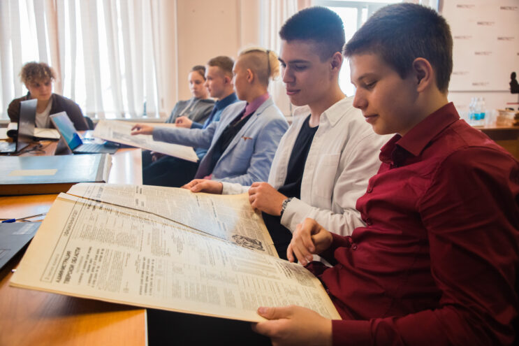Проба пера: В РИА Верхневолжье школьники осваивали новую профессию Проба пера: В РИА Верхневолжье школьники осваивали новую профессию