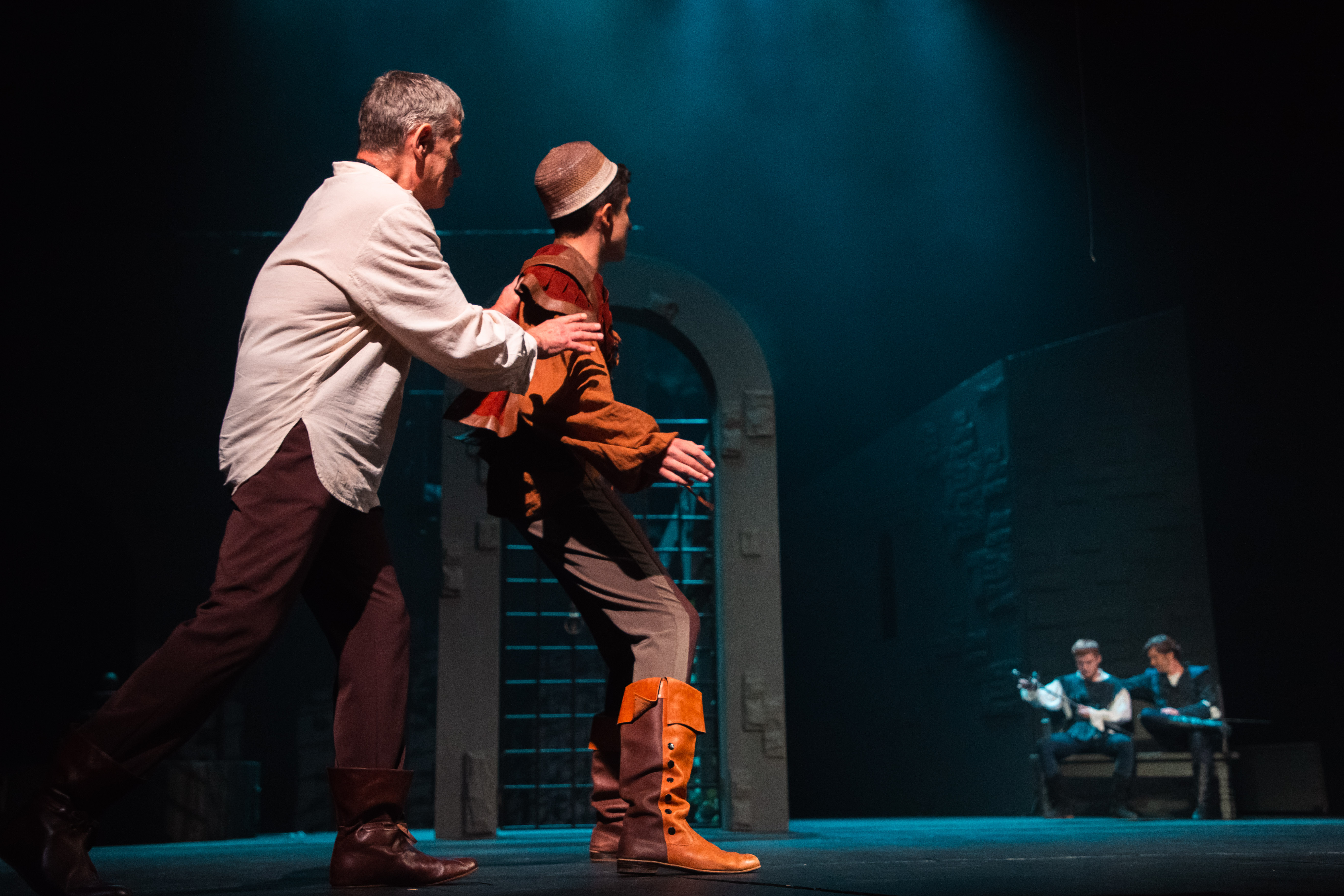 Семь смертей за три часа: В Твери представили неожиданную трактовку пьесы "Ромео и Джульетта"