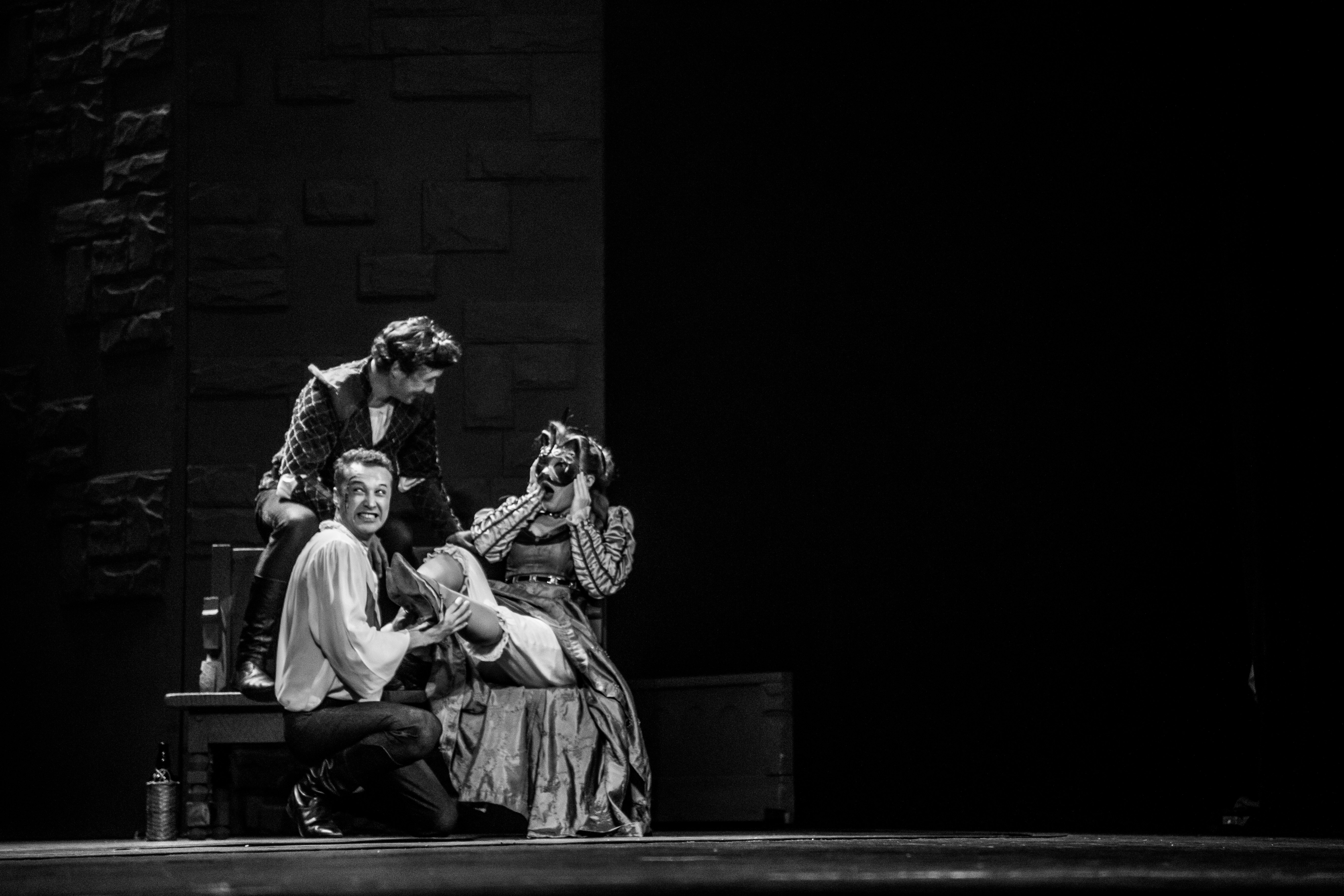 Семь смертей за три часа: В Твери представили неожиданную трактовку пьесы "Ромео и Джульетта"