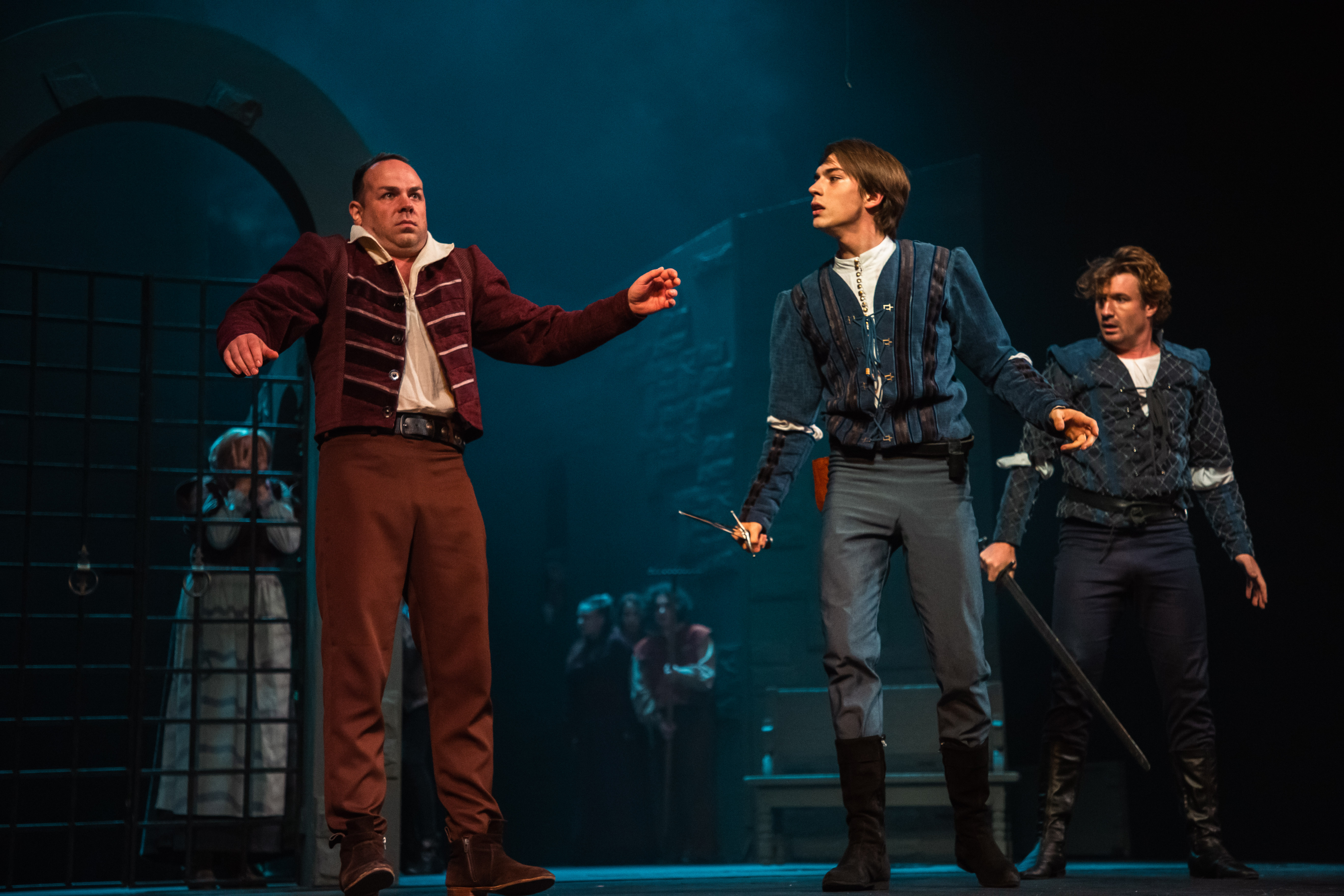 Семь смертей за три часа: В Твери представили неожиданную трактовку пьесы "Ромео и Джульетта"