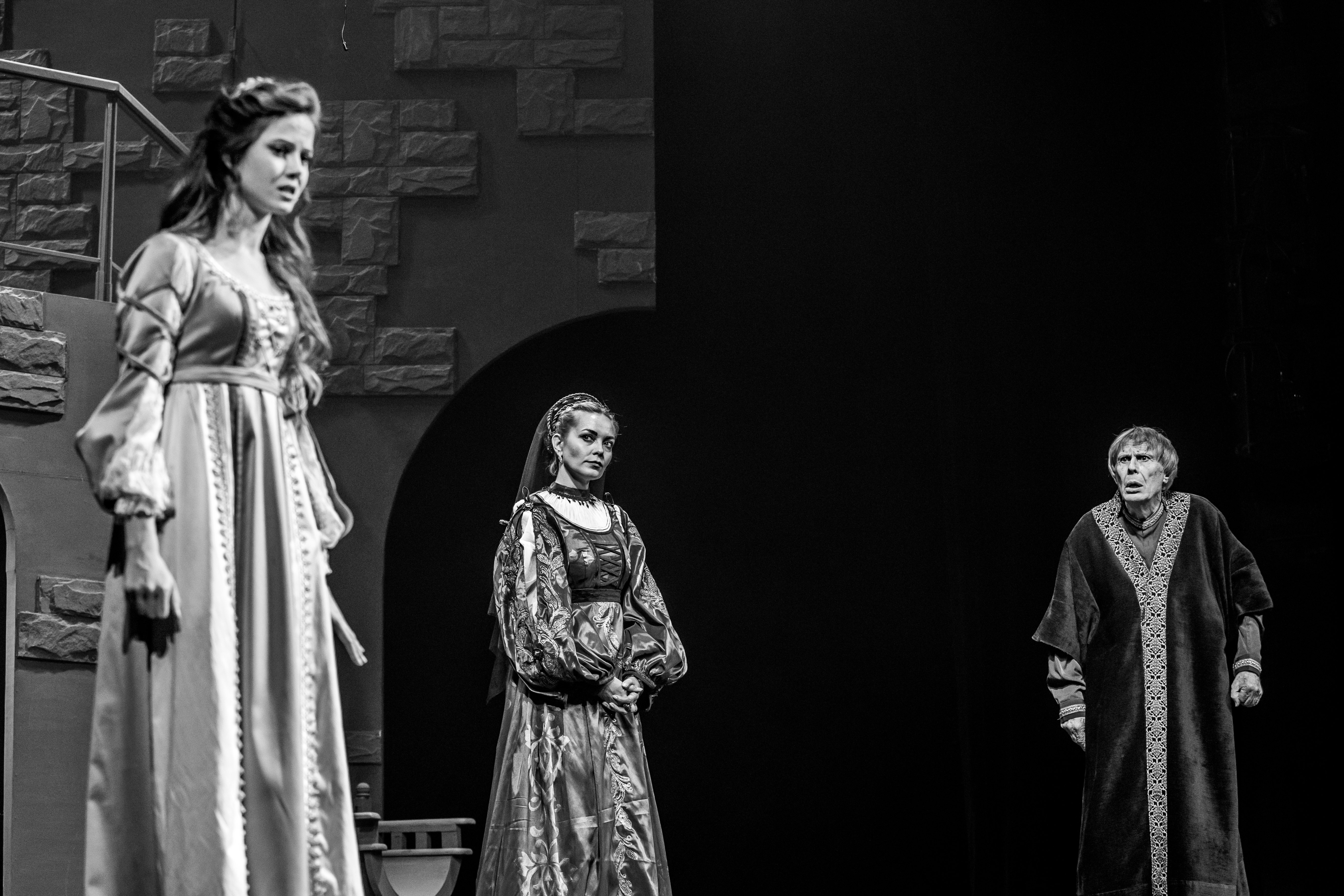 Семь смертей за три часа: В Твери представили неожиданную трактовку пьесы "Ромео и Джульетта"