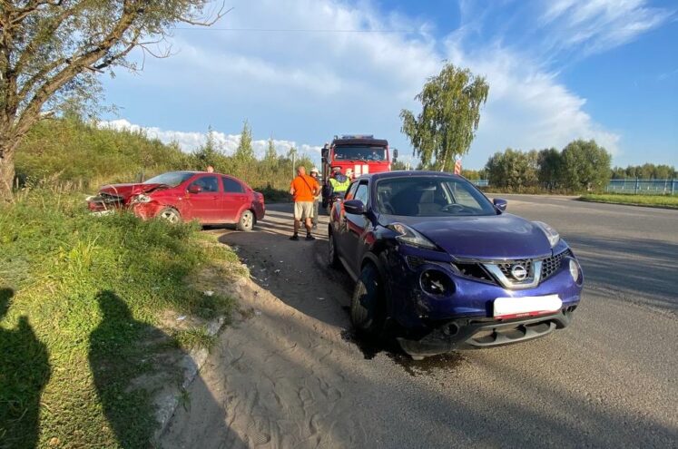 В Твери 21-летний водитель устроил аварию с пострадавшим В Твери 21-летний водитель устроил аварию с пострадавшим