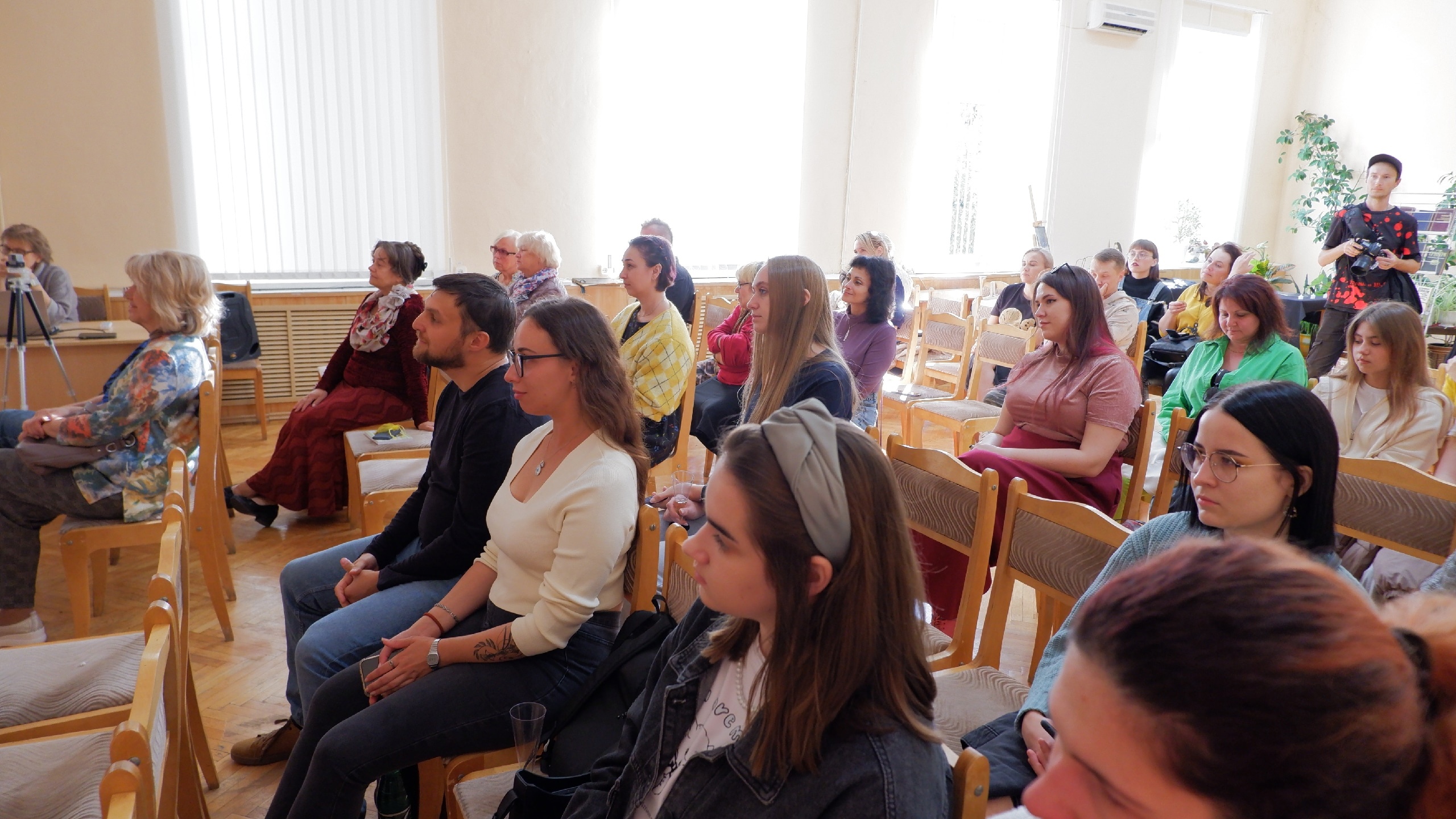 В тверской Горьковке презентовали поэтический сборник "Герои антиутопий"