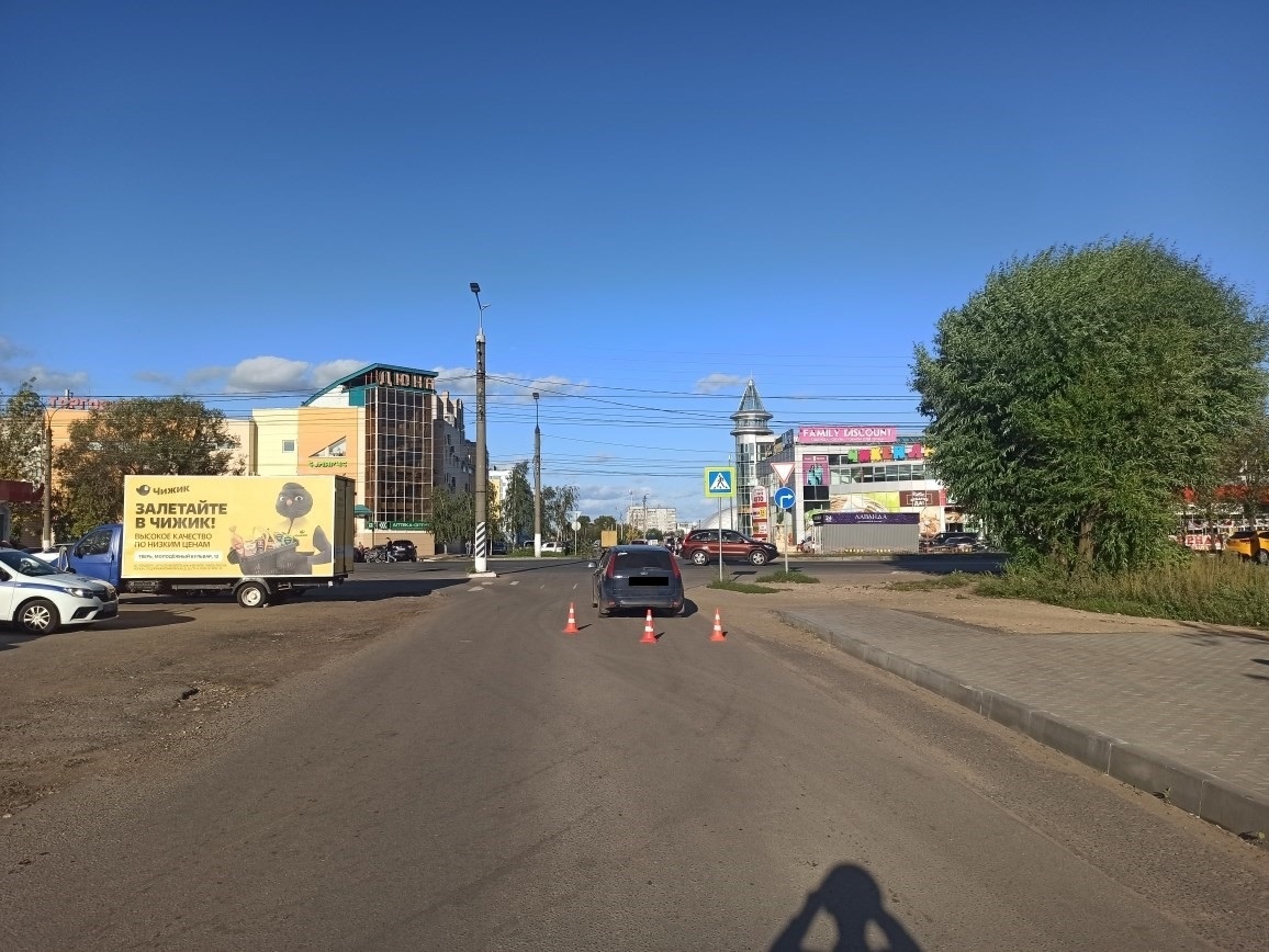 В Твери Ford сбил ребенка В Твери Ford сбил ребенка