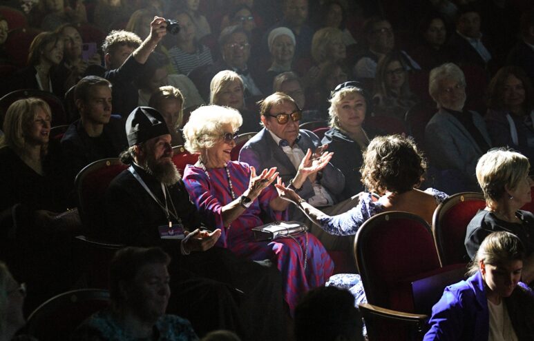 В Твери состоялось торжественное закрытие XVII Всероссийского фестиваля исторических фильмов «КиноВече» В Твери состоялось торжественное закрытие XVII Всероссийского фестиваля исторических фильмов «КиноВече»