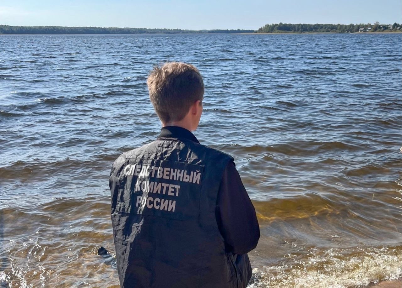 В озере Селигер нашли тело мужчины, пропавшего год назад В озере Селигер нашли тело мужчины, пропавшего год назад
