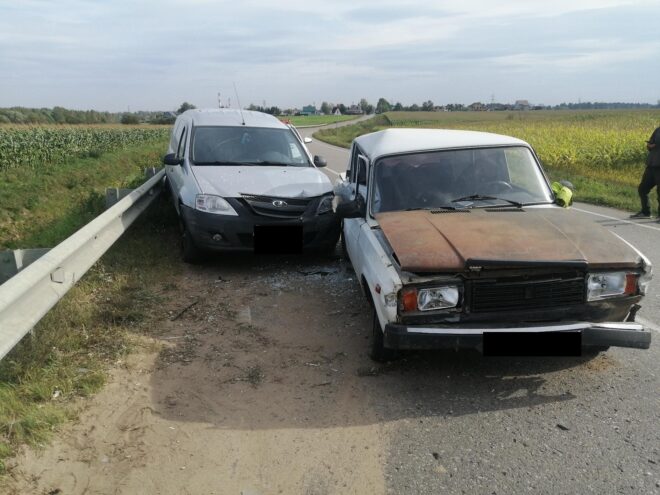 В ДТП в Калининском районе пострадал водитель отечественной легковушки В ДТП в Калининском районе пострадал водитель отечественной легковушки