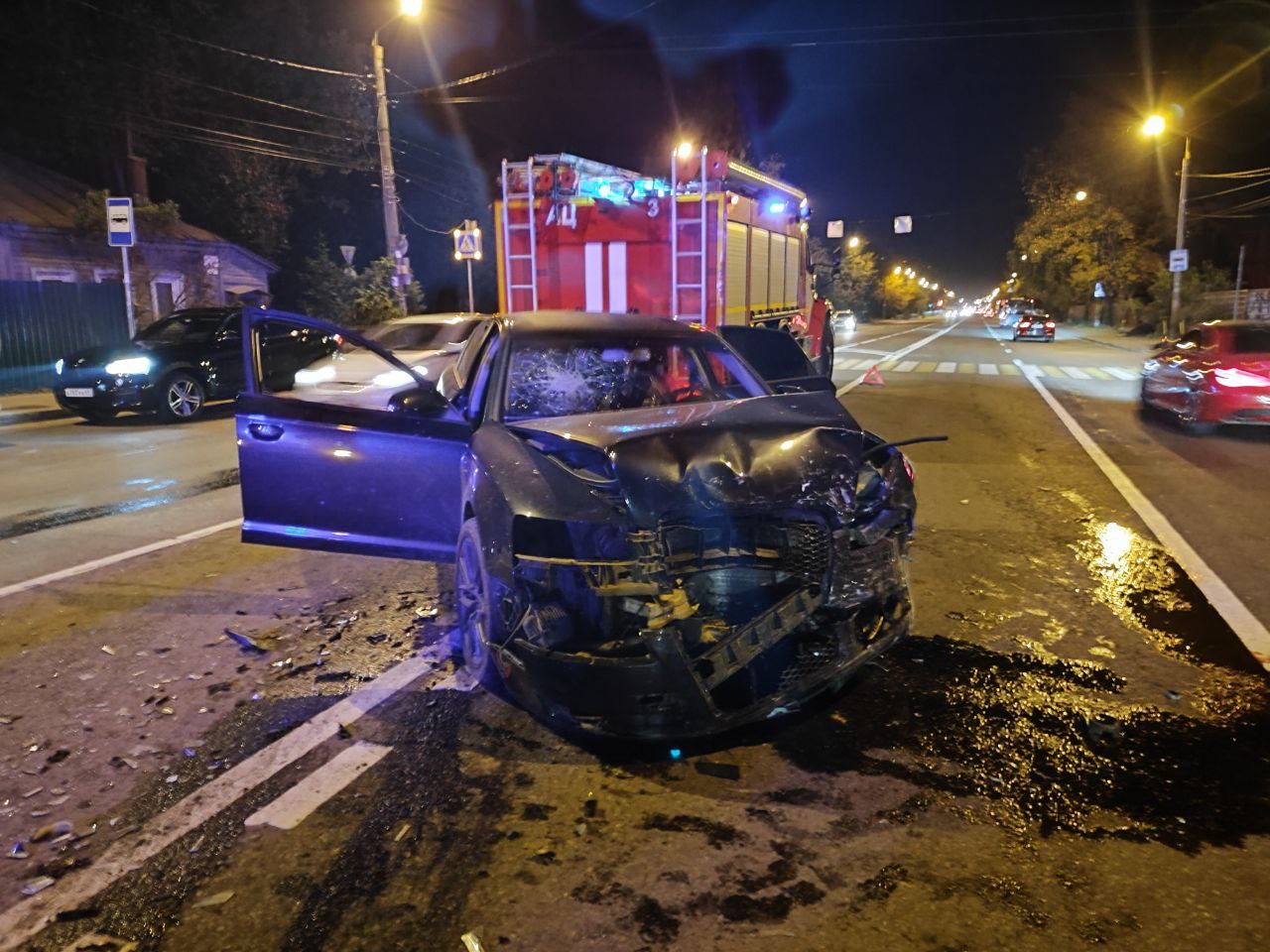 В аварии на улице Благоева в Твери погибла женщина-пассажир В аварии на улице Благоева в Твери погибла женщина-пассажир