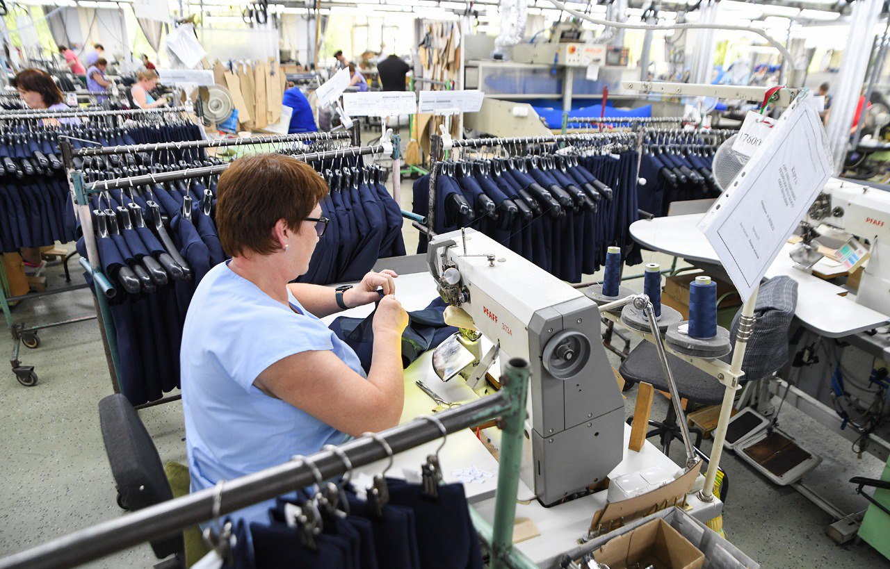 В Тверской области формируются итоговые списки получателей бесплатной школьной формы