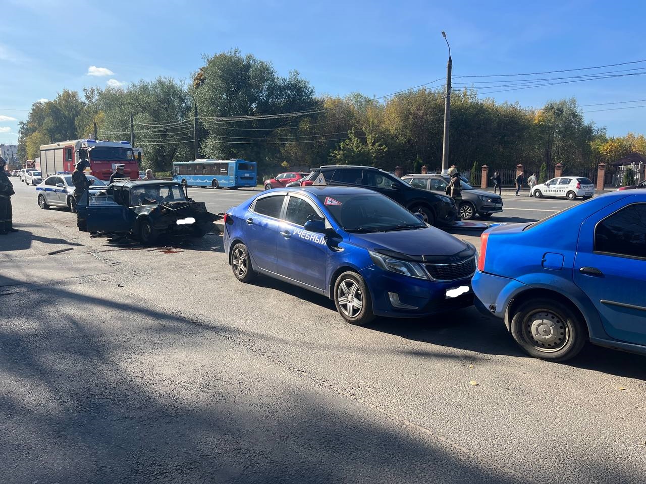 Два человека пострадали в тройном ДТП в Твери Два человека пострадали в тройном ДТП в Твери