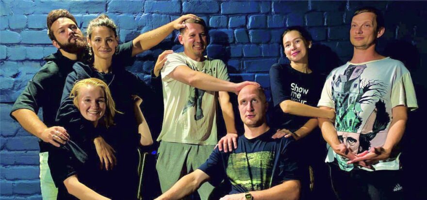 Есть контакт: Актеры Тверского ТЮЗа играют истории своих зрителей Тверских зрителей ждут на проект ТЮЗ.Контакт