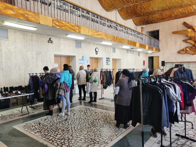 В Тверской области продолжает действовать благотворительная акция «Добрый шкаф»