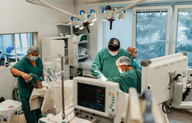 В Твери врачи выполняют сложные операции по клипированию аневризмы головного мозга В Твери врачи выполняют сложные операции по клипированию аневризмы головного мозга