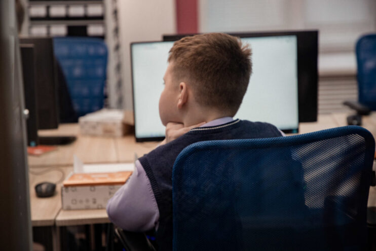 Школьники из Конаково получили возможность пообщаться с городским судьей Тверской Центр опережающей профессиональной подготовки работает над способами взаимодействия колледжей и предприятий