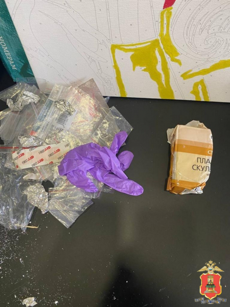 В Твери задержали администраторов крупного интернет-магазина по продаже наркотиков