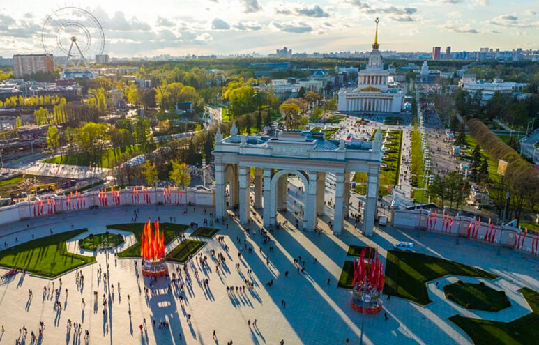 В павильоне №75 ВДНХ создают стенд Тверской области для участия в Международной выставке «Россия» В павильоне №75 ВДНХ создают стенд Тверской области для участия в Международной выставке «Россия»