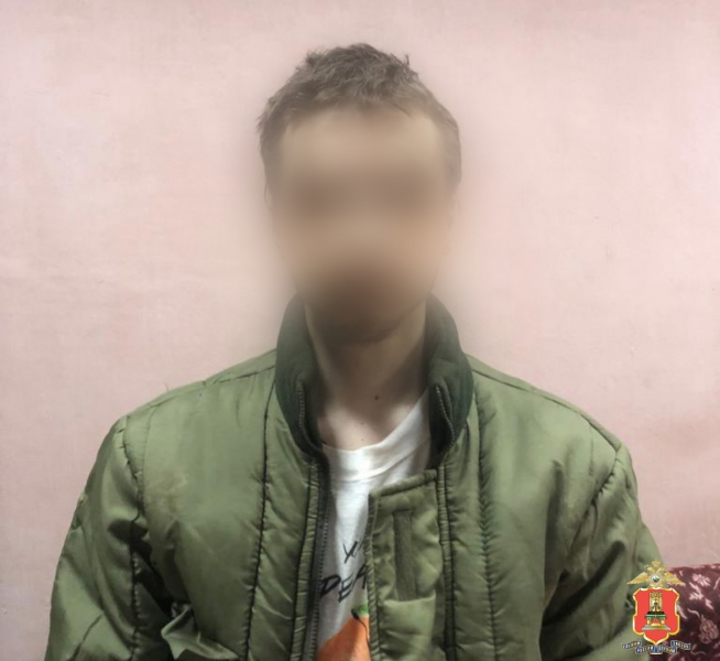 В Твери задержали двоих наркозакладчиков с крупной партией наркотиков