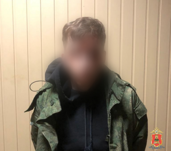 В Твери задержали двоих наркозакладчиков с крупной партией наркотиков