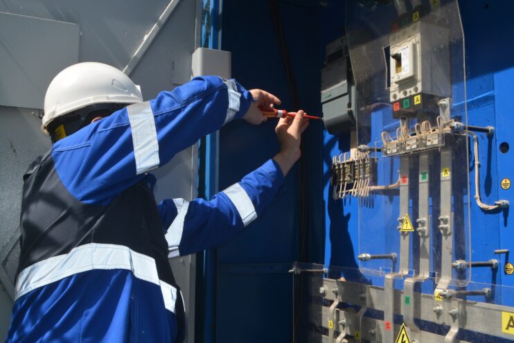 Похитители электроэнергии нанесли ущерб «Тверьэнерго» на сумму более 14 миллионов рублей Похитители электроэнергии нанесли ущерб «Тверьэнерго» на сумму более 14 миллионов рублей